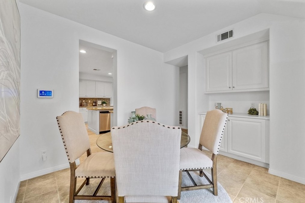 2016 Ward St, Fullerton CA  92833-5085 exterior