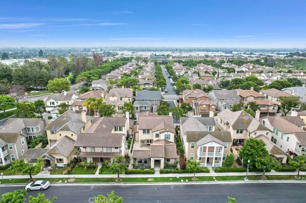 2016 Ward St, Fullerton CA  92833-5085 exterior