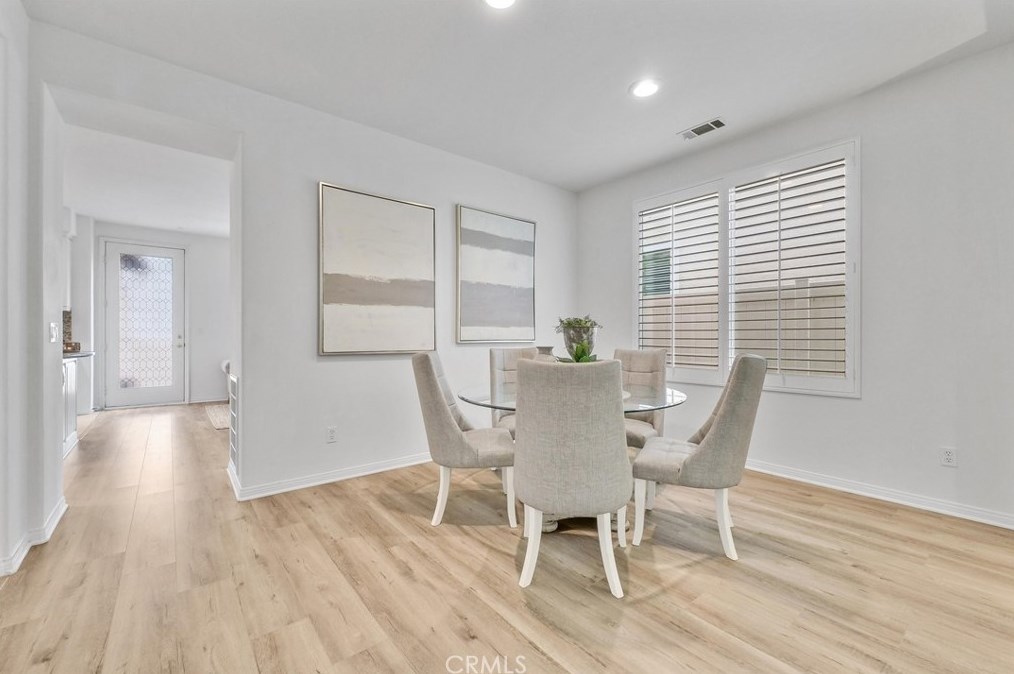 2016 Ward St, Fullerton CA  92833-5085 exterior