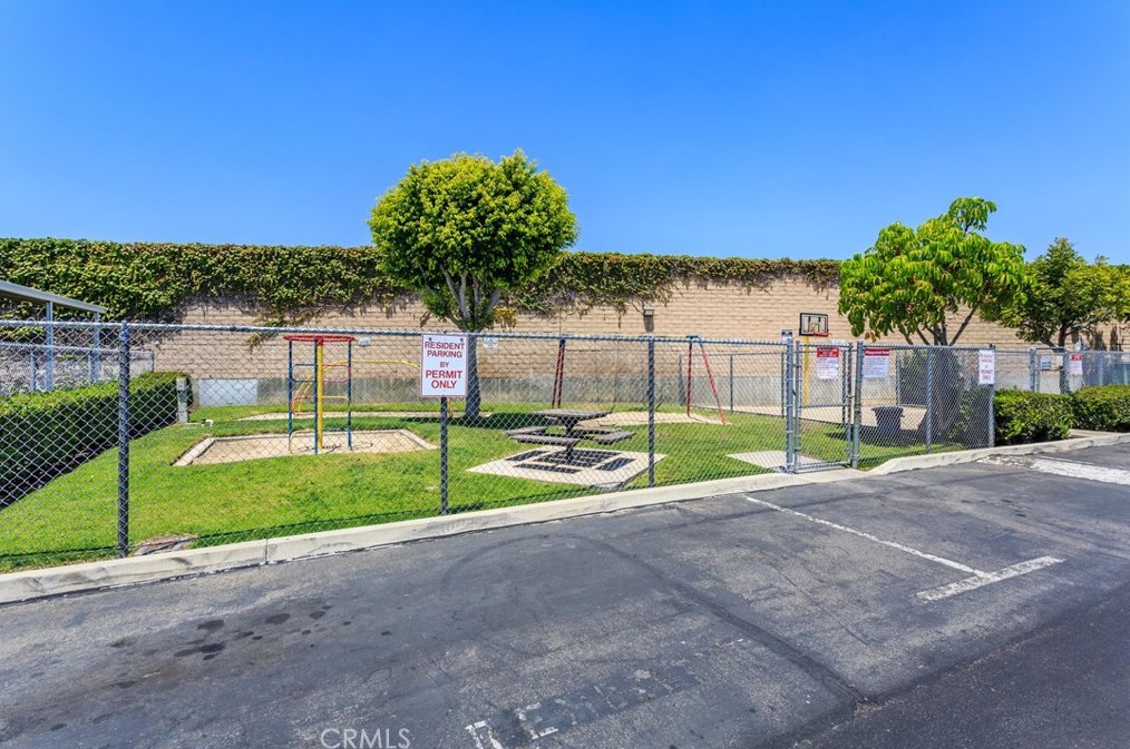 1250 State College Blvd, Anaheim CA  92806-1530 exterior