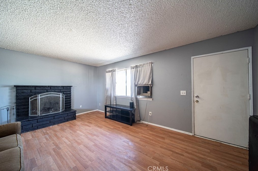 41023 162, Lancaster CA exterior