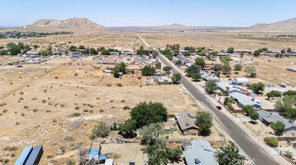 41023 162, Lancaster CA exterior