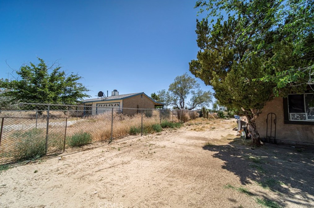 41023 162, Lancaster CA exterior