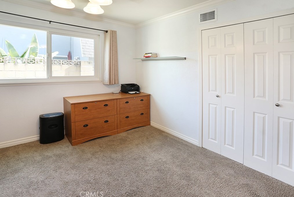 106 Barbara St, Anaheim CA  92806-3825 exterior