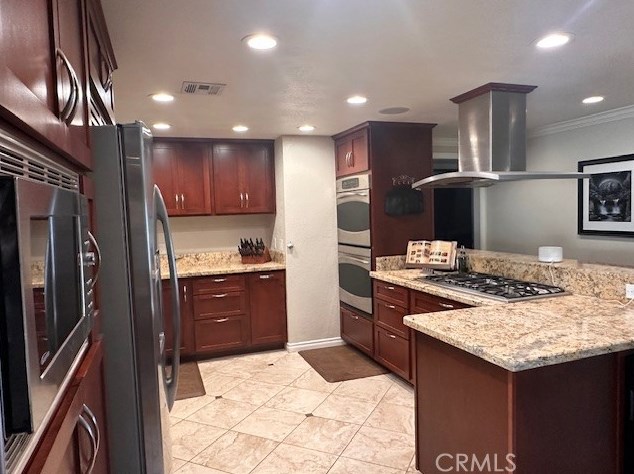 106 Barbara St, Anaheim CA  92806-3825 exterior