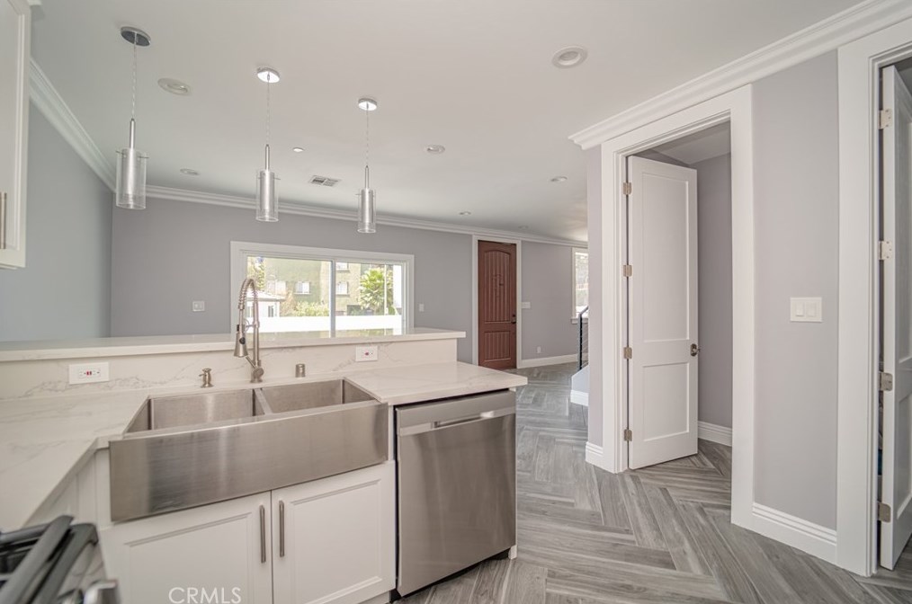 4861 Farquhar St, Los Angeles CA  90032-4118 exterior