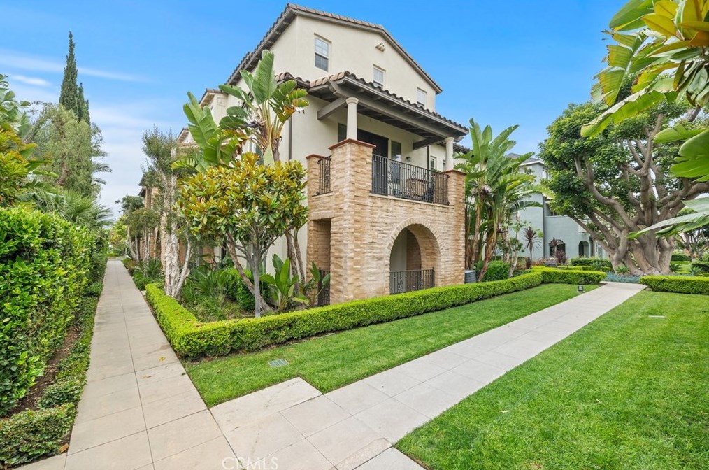 676 Melrose St, Anaheim CA  92805-4037 exterior