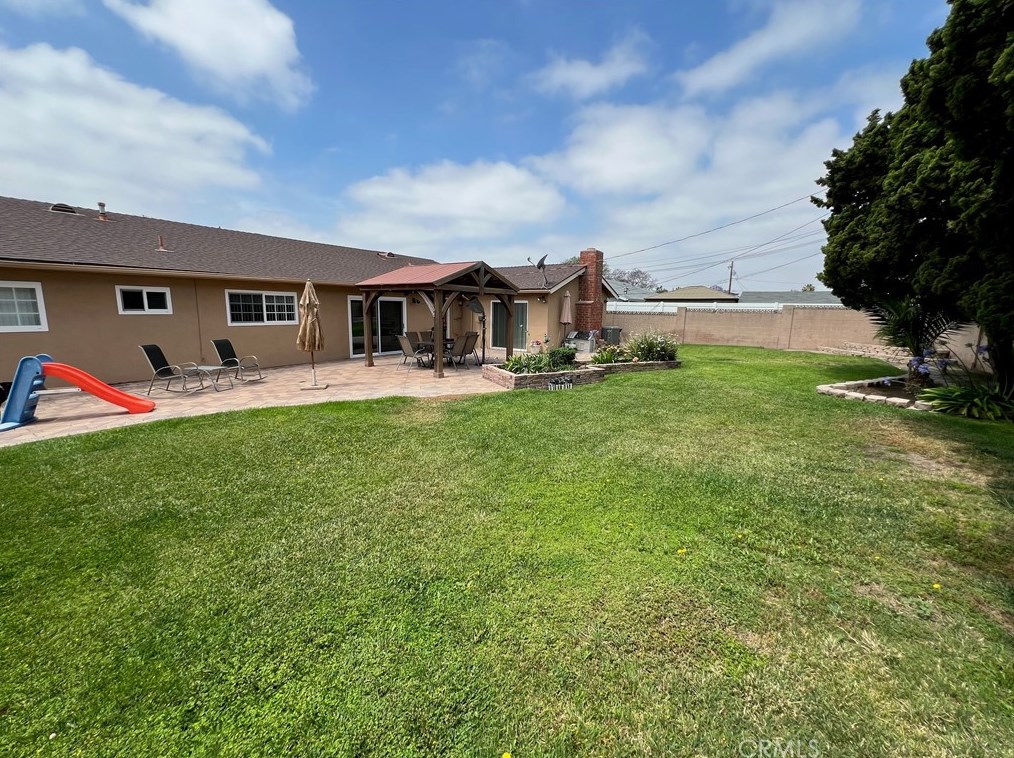 2769 Lizbeth Ave, Anaheim CA  92806-4818 exterior