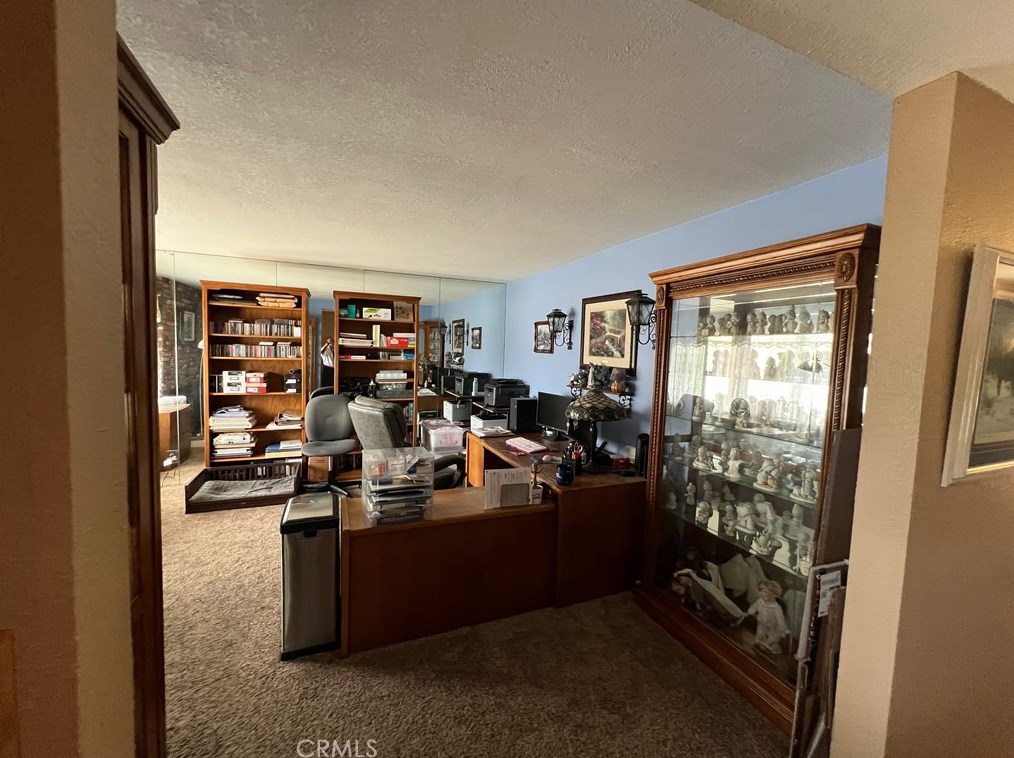 2769 Lizbeth Ave, Anaheim CA  92806-4818 exterior