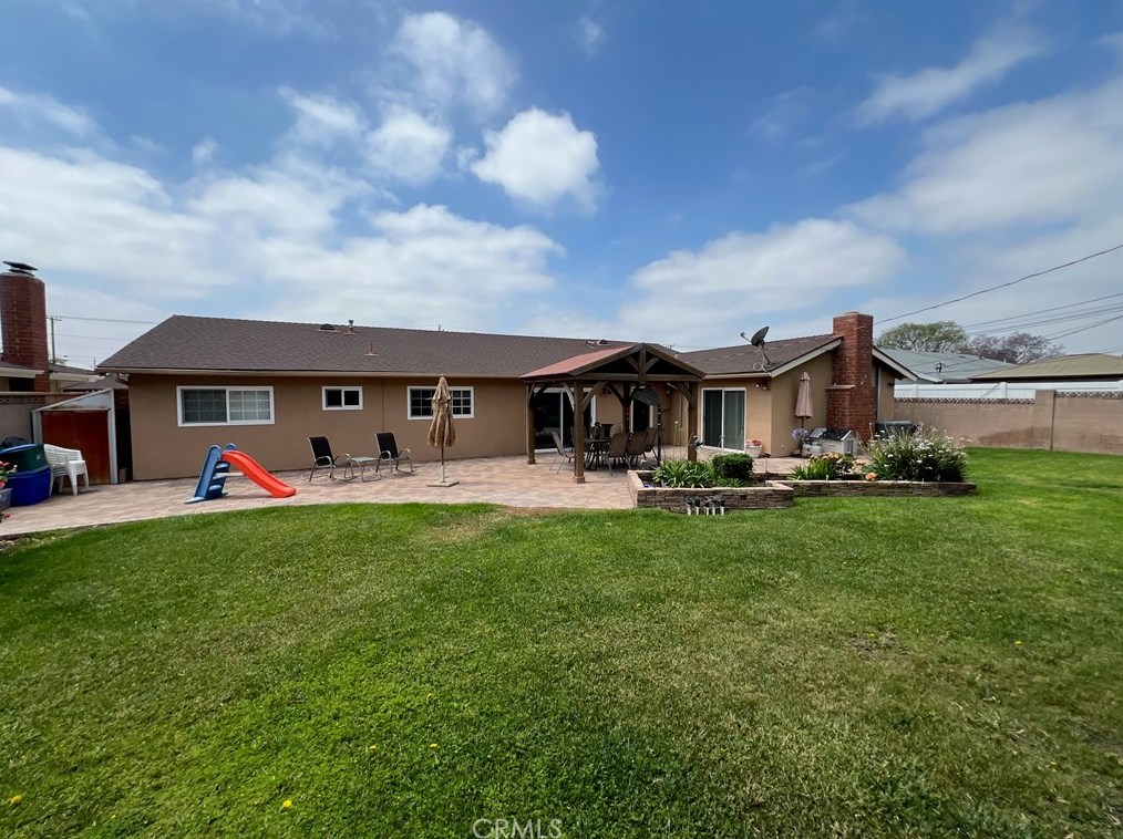 2769 Lizbeth Ave, Anaheim CA  92806-4818 exterior