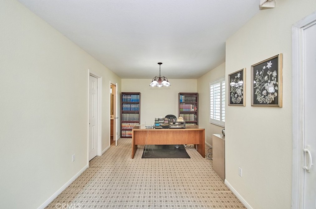 3564 Amesbury Rd, Los Angeles CA  90027-1302 exterior