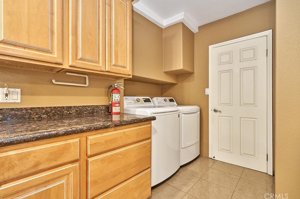 3564 Amesbury Rd, Los Angeles CA  90027-1302 exterior