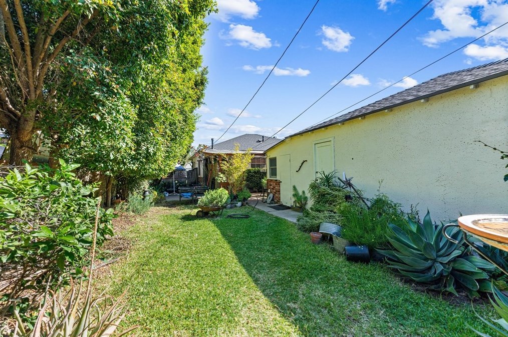 12125 Rose Dr, Whittier CA  90601-2914 exterior