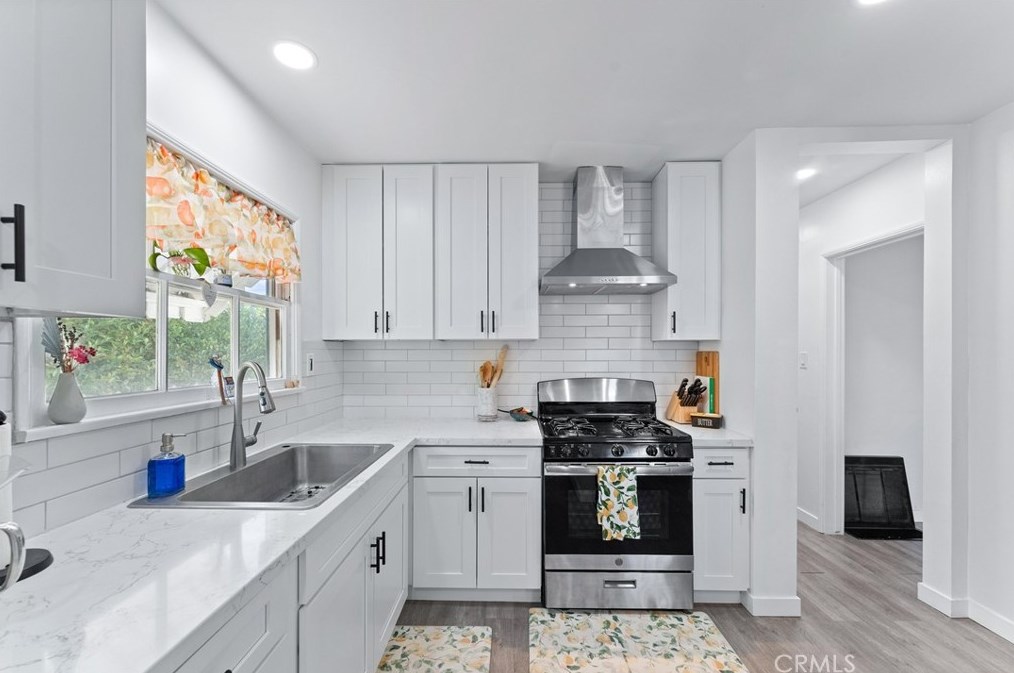 12125 Rose Dr, Whittier CA  90601-2914 exterior