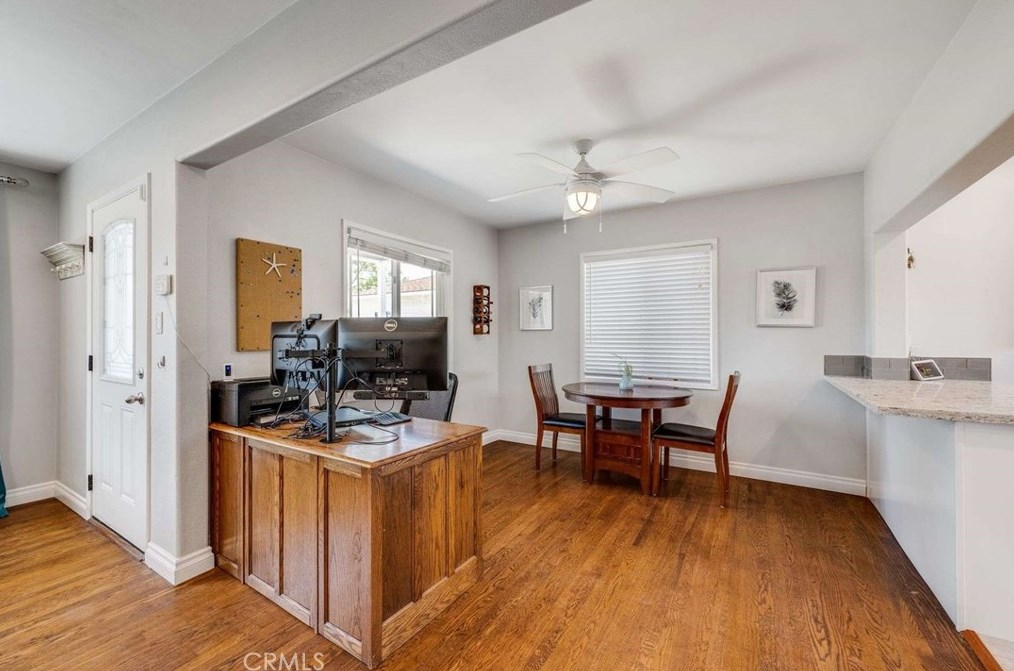 4624 Pixie Ave, Lakewood CA  90712-3620 exterior