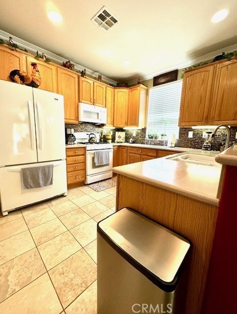 993 Blackhawk Dr, Beaumont CA  92223-8515 exterior