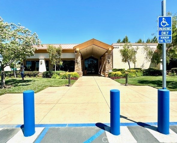 993 Blackhawk Dr, Beaumont CA  92223-8515 exterior