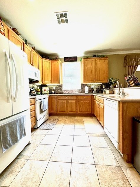 993 Blackhawk Dr, Beaumont CA  92223-8515 exterior