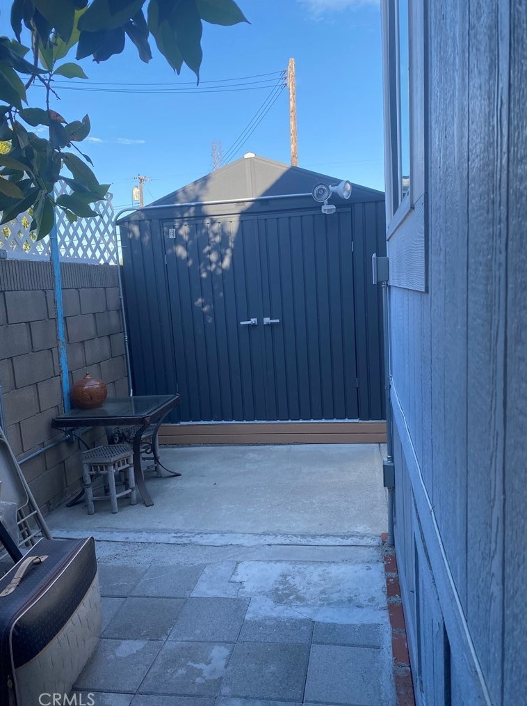 10770 Katella Ave, Anaheim CA  92804-6168 exterior