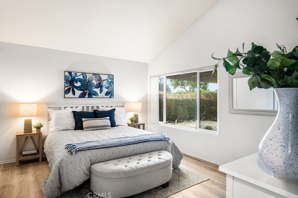 2044 Wellington Ave, Santa Ana CA 92701-3182 exterior