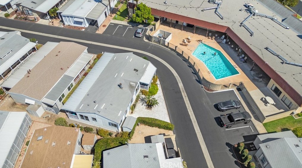 1201 Valencia Dr, Fullerton CA  92833-3310 exterior