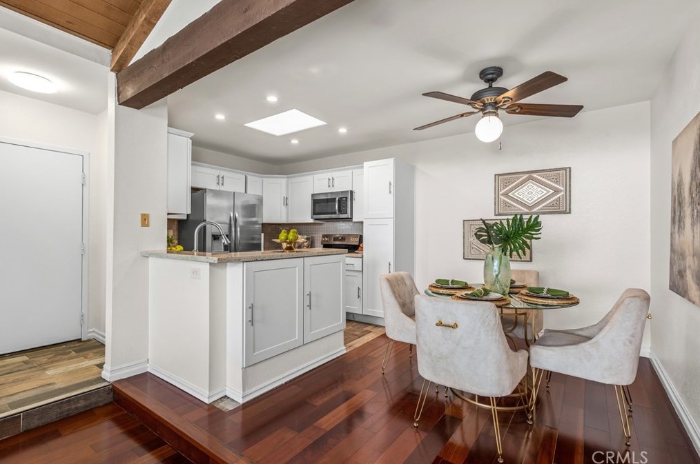 21372 Brookhurst St #233, Huntington Beach, CA 92646