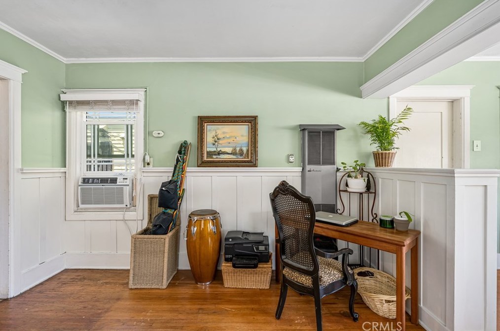218 9th St, Long Beach CA  90813-4214 exterior