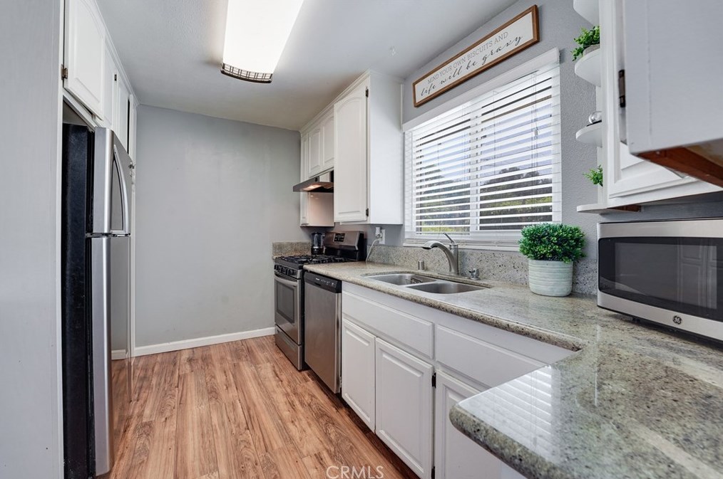 5734 Mountain View Ave, Riverside CA  92504-1500 exterior