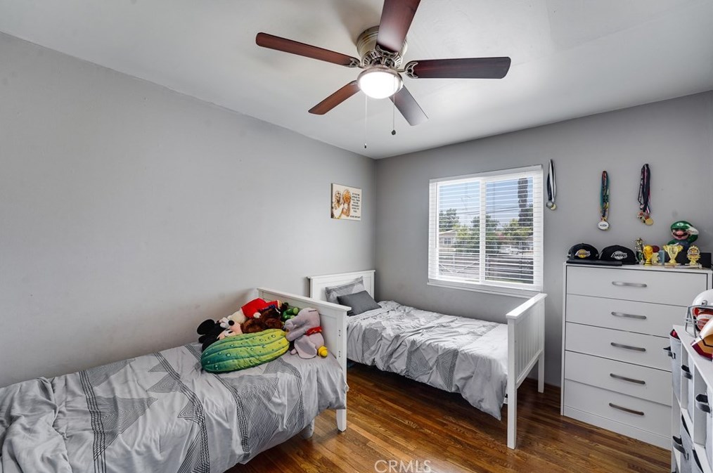 5734 Mountain View Ave, Riverside CA  92504-1500 exterior