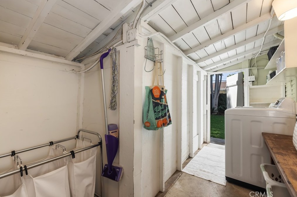 3761 Lime Ave, Long Beach CA  90807-4137 exterior