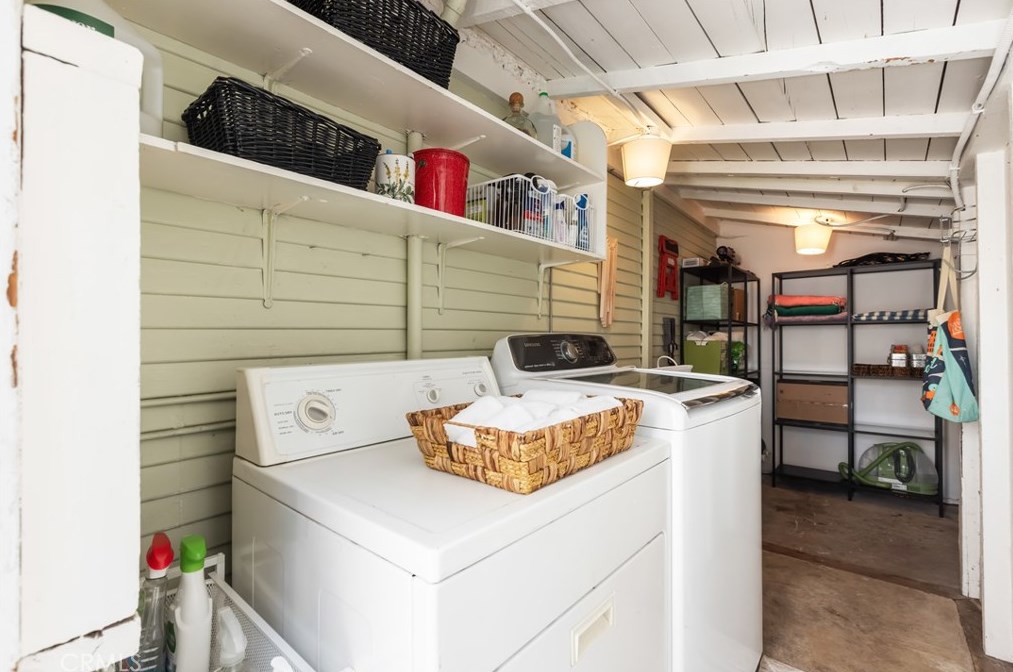 3761 Lime Ave, Long Beach CA  90807-4137 exterior