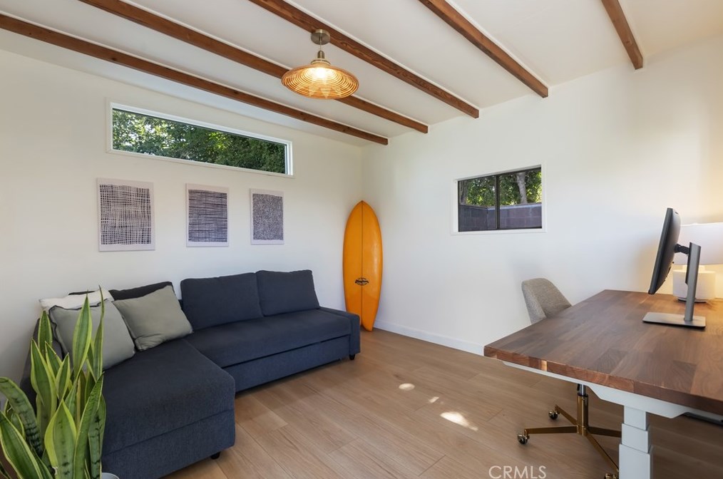 3761 Lime Ave, Long Beach CA  90807-4137 exterior