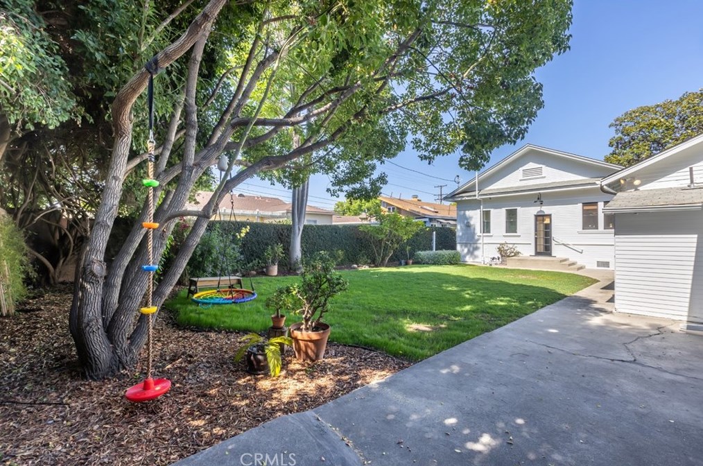3761 Lime Ave, Long Beach CA  90807-4137 exterior