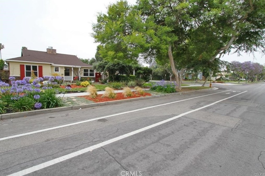 4310 Linden Ave, Long Beach CA  90807-2725 exterior