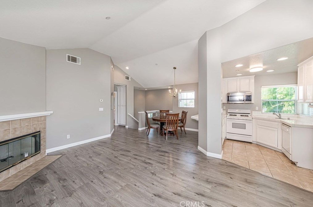 3286 Orange Ave, Anaheim CA  92804-3001 exterior