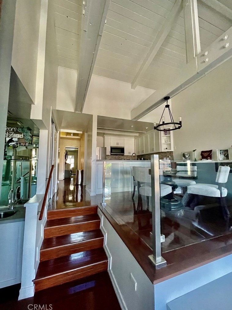 8324 Marina Pacifica Dr, Long Beach CA  90803-7005 exterior