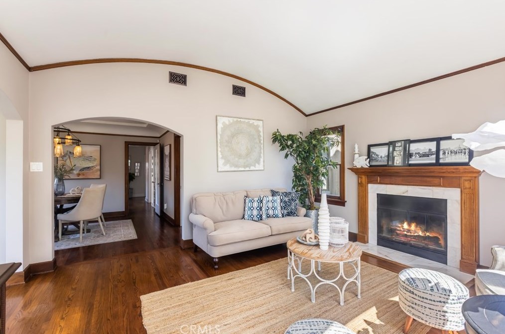 3615 Lime Ave, Long Beach CA  90807-4143 exterior