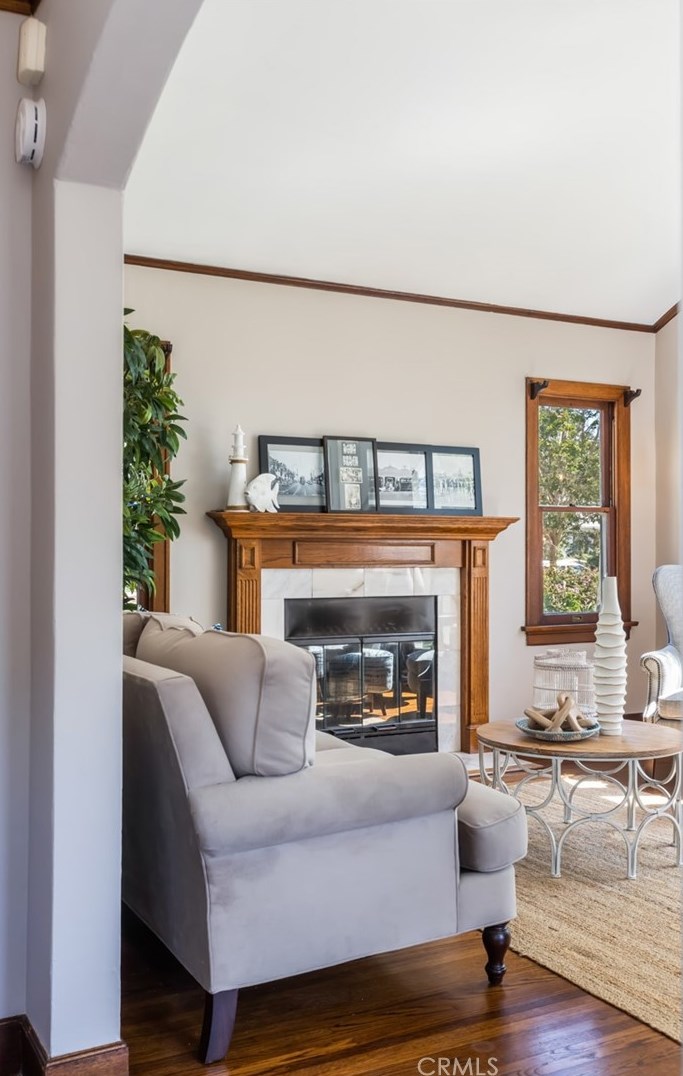 3615 Lime Ave, Long Beach CA  90807-4143 exterior