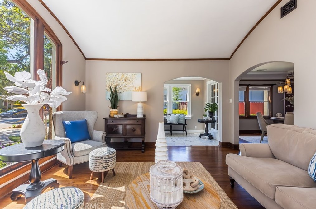 3615 Lime Ave, Long Beach CA  90807-4143 exterior