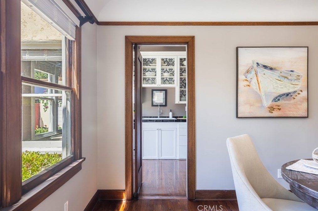 3615 Lime Ave, Long Beach CA  90807-4143 exterior