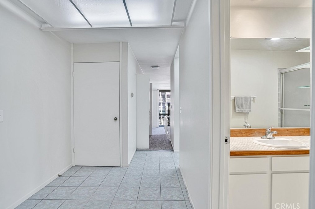 7235 Marina Pacifica Dr, Long Beach CA 90803-3899 exterior