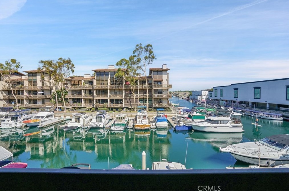 7235 Marina Pacifica Dr, Long Beach CA 90803-3899 exterior