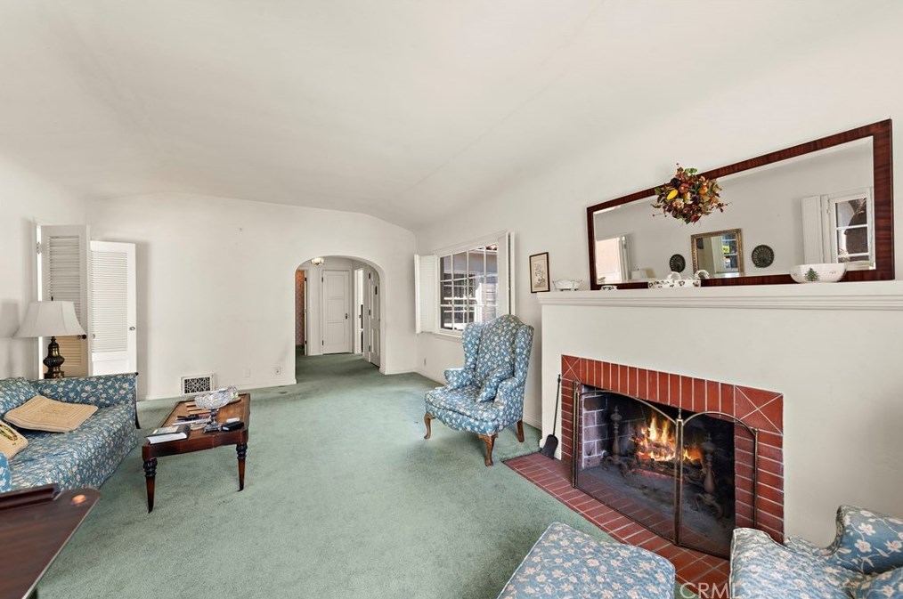 3925 California Ave, Long Beach CA  90807-3511 exterior