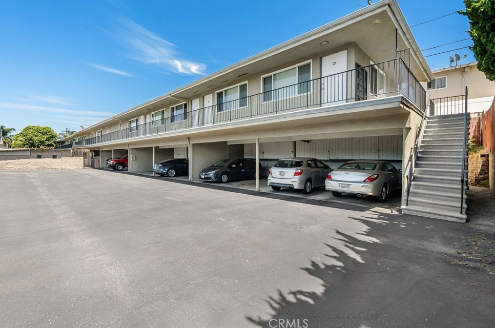 1620 Maple Ave, El Segundo CA  90245-3346 exterior