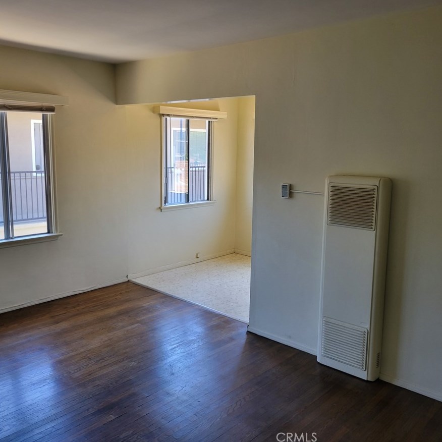 3009 3 St, Long Beach CA  90814-6608 exterior