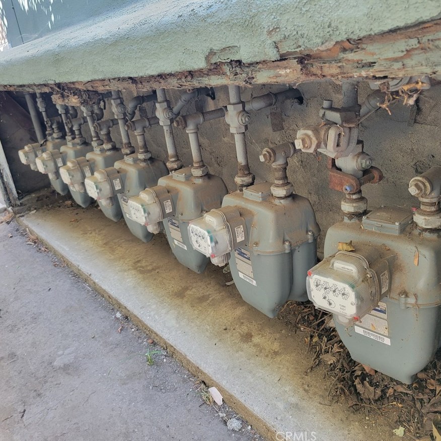 3009 3 St, Long Beach CA  90814-6608 exterior