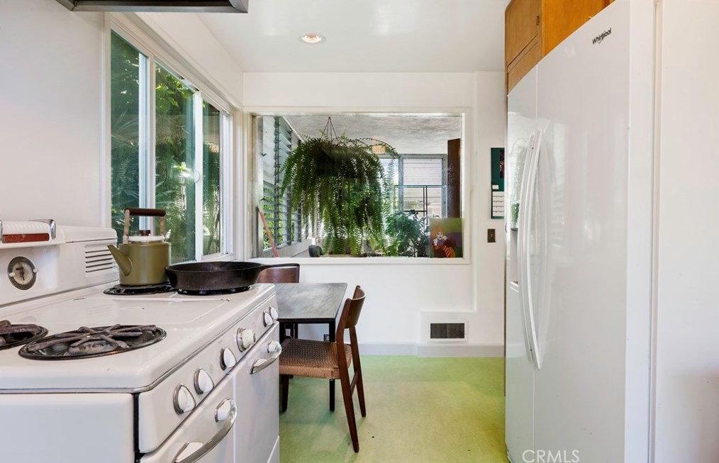 2211 2nd St, Los Angeles CA  90033-4007 exterior