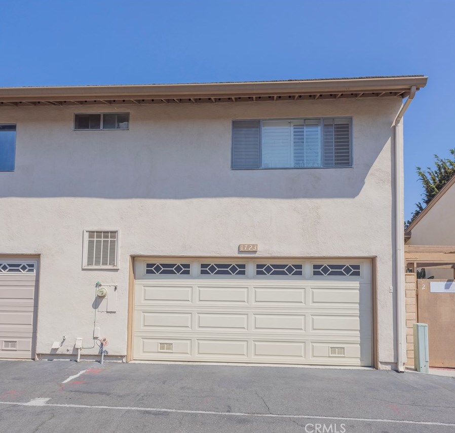 1723 Gilbert St, Fullerton CA  92833-1616 exterior