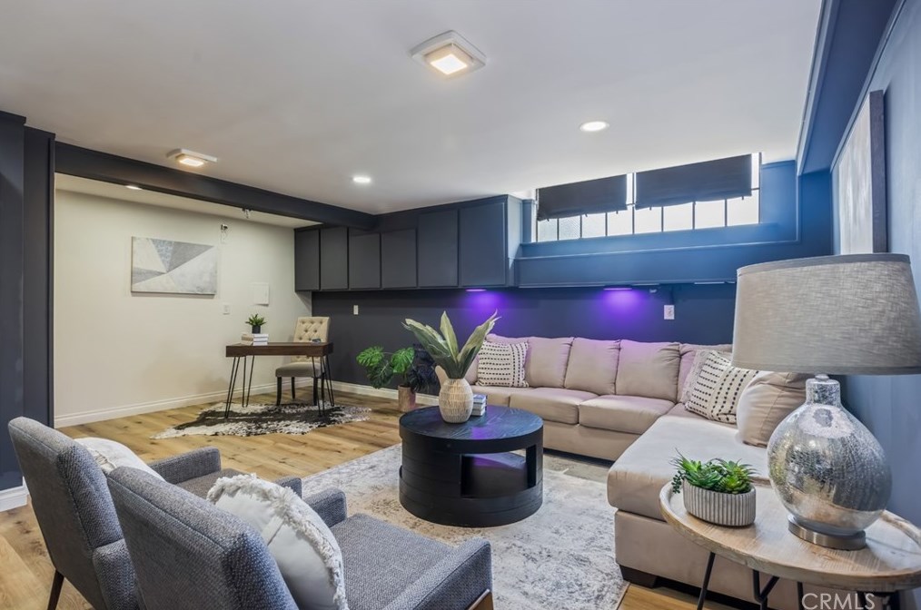 220 Prospect Ave, Redondo Beach CA  90277-3579 exterior