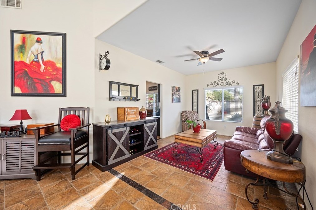 32853 Starlight St, Wildomar CA 92595-8082 exterior